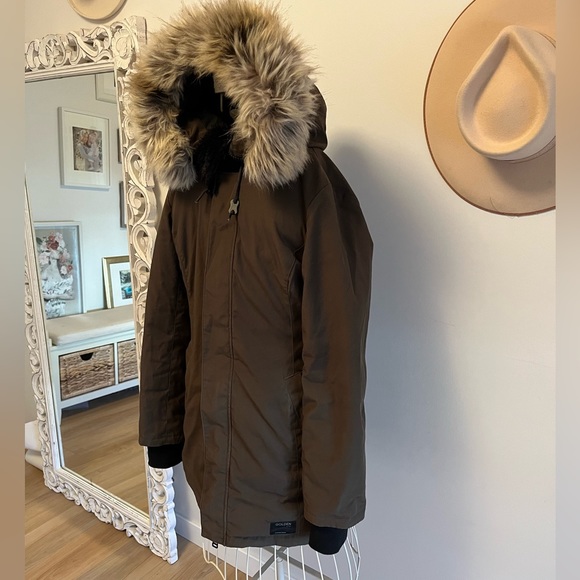 Excellent condition! HUNTER GREEN TNA Goose Down Haven Parka - Picture 9 of 10